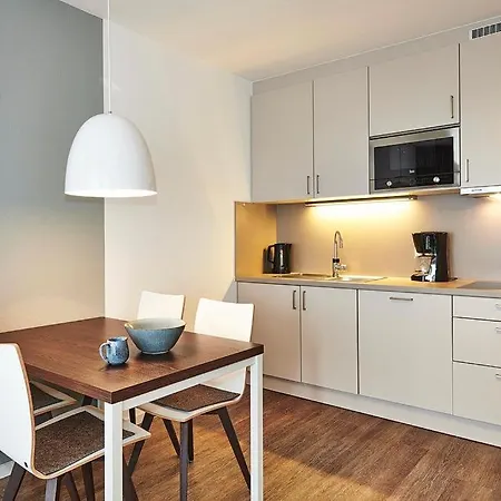 Deichhaeuser Anna Kueste Deichhaeuser Anna Kueste 3-21 *